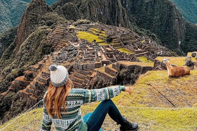 Cusco in 2-days: Sacred Valley and Machu Picchu - Aguas Calientes and the bus to Machu Picchu