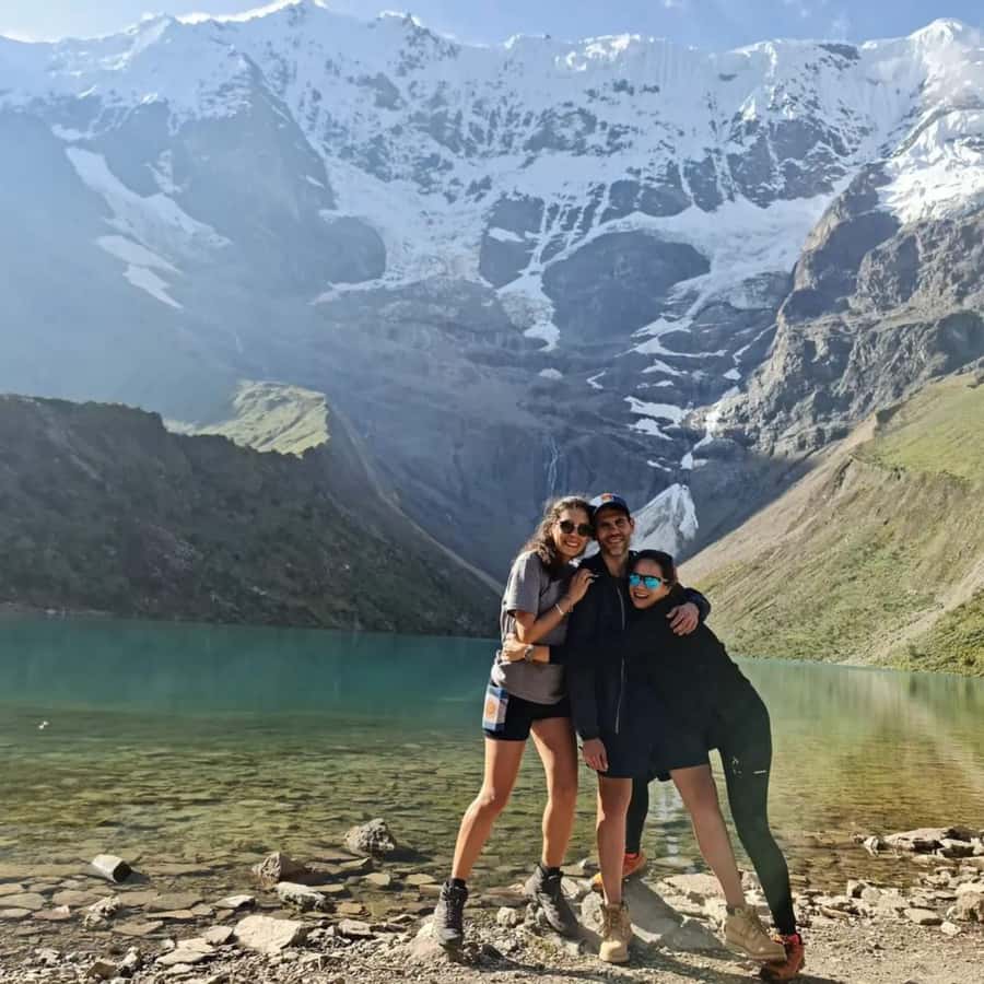 Cusco one day: excursion to Laguna de Humantay - Breakfast in Mollepata before the road climbs