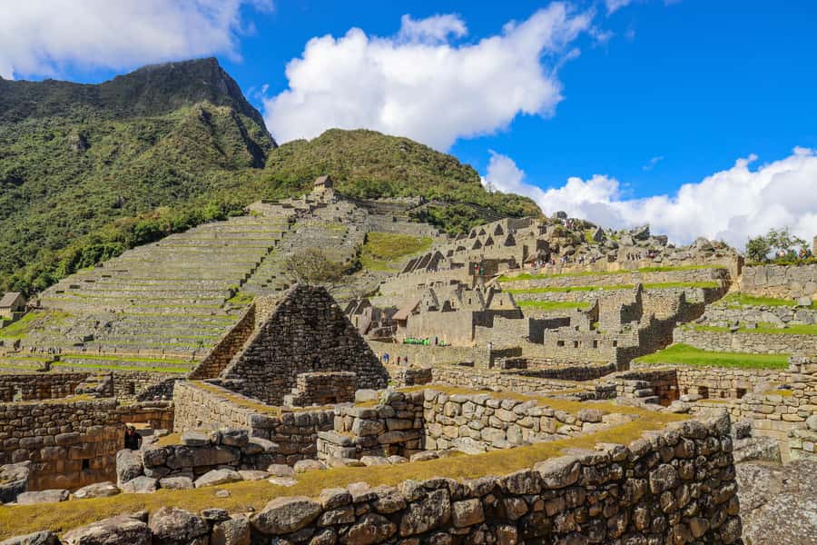 Cusco: One Day Tour to Machu Picchu with Train Transfers - Reaching Machu Picchu by bus