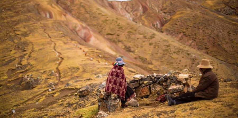 Cusco : Palcoyo - Rainbow Mountain Hidden Sister - Returning to Cusipata for lunch