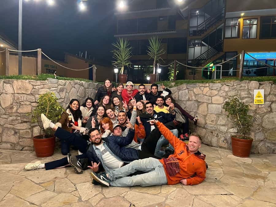 Cusco: Pub Crawl with Skip-the-Line Access and Drinks - Starting in San Blas above the fountain