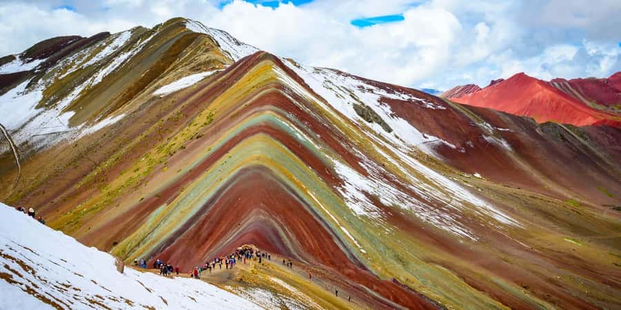 Cusco: Rainbow Mountain and viewpoint red valley ( optional) - The 4:00 am Pickup and Road to Cusipata