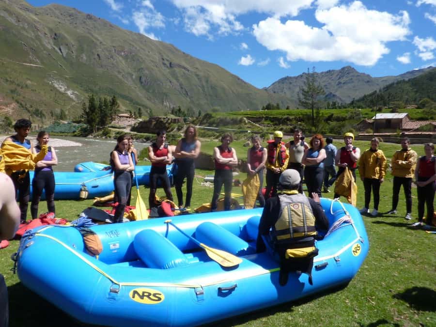 Cusco: River Rafting Adventure Full Day | Adrenaline Tour - The optional four-cable zip-line