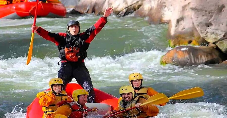 Cusco: River Rafting Adventure Full Day | Adrenaline Tour - Practical packing advice for a wet mountain day