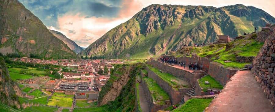 Cusco: Sacred Valley and Salt Mines Ending in Ollantaytambo - What to bring for this high-altitude day