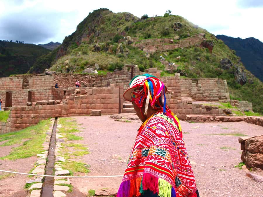 Cusco: Sacred Valley of the Incas Tour - Guides, transport, and the pace of the day