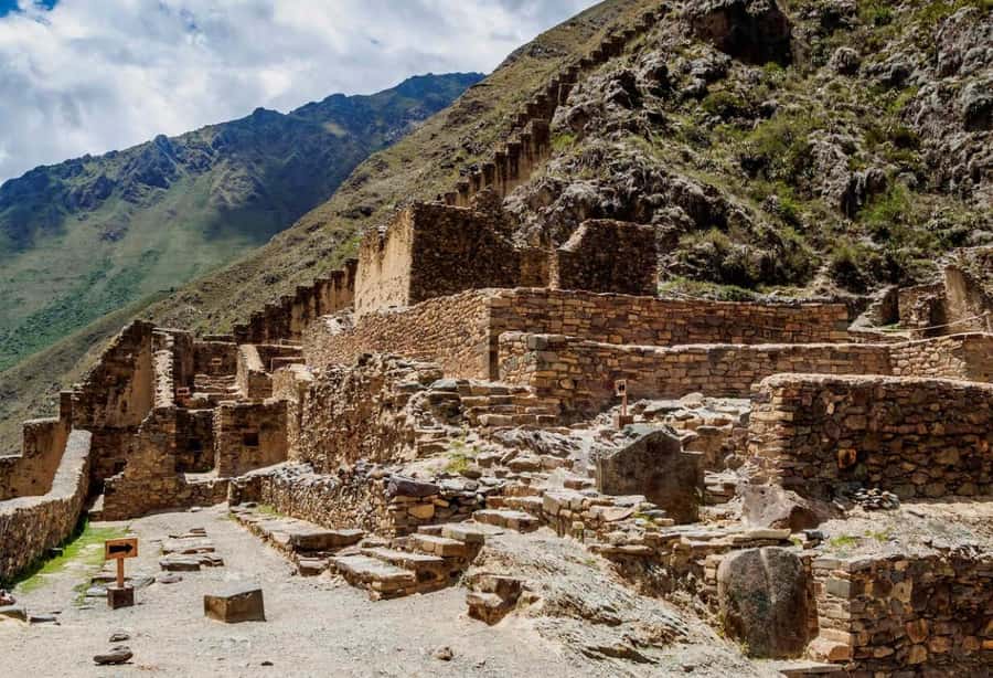 Cusco: Sacred Valley, Pisac, Ollantaytambo, Salt Mines Moray - Urubamba lunch: a welcome break in the middle