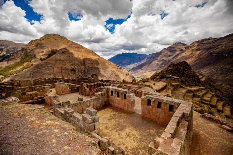 Cusco: Sacred Valley, Pisac, Ollantaytambo, Salt Mines Moray - Pisac: hillside ruins and a market town