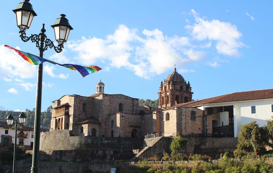 Cusco: Sightseeing Tour of the City on an Open-Top Bus - Sacsayhuamán: a quick look at massive Inca stonework