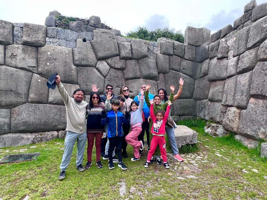Cuzco : Excursion City Tour in Cusco, Sacsayhuaman and Tambomachay - Sacsayhuaman: the main attraction above Cusco