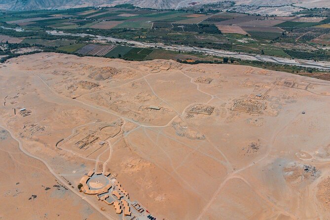 Discovering Caral, The Oldest Civilization In America - Three hours among pyramids and plazas