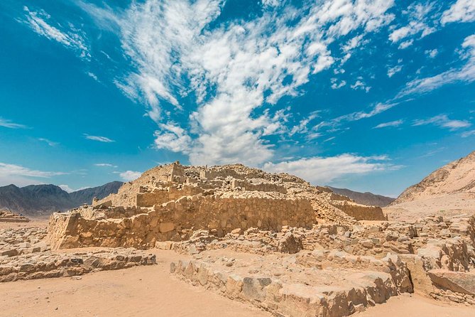 Discovering Caral, The Oldest Civilization In America - Lunch in Huacho and the question of included meals