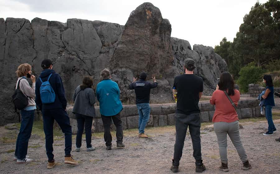 ECONOMIC PRIVATE TOUR IN THE CITY OF CUSCO - HALF DAY - Puka Pukara and the hilltop views