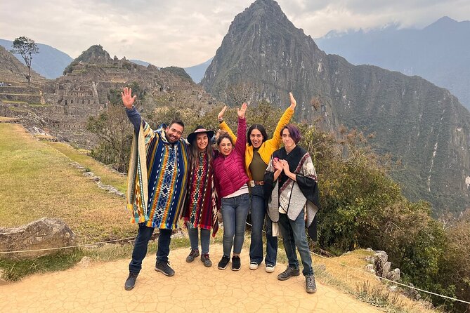 Essential Machu Picchu Full Day Tour - The road from Cusco to Ollantaytambo