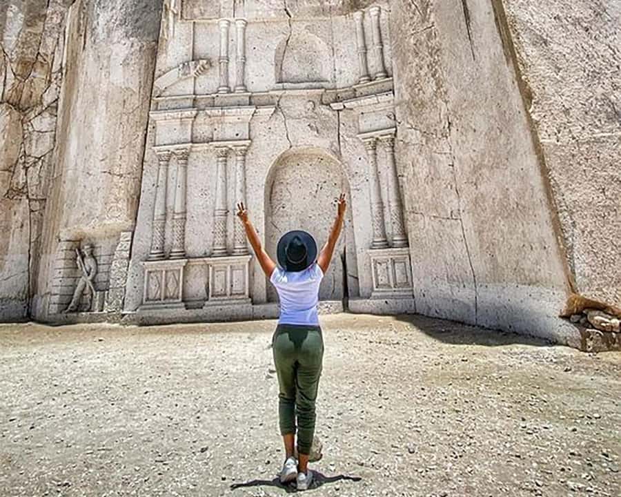 Excursion + Sillar and Culebrillas Route in Arequipa - Entering Añashuayco’s working quarry