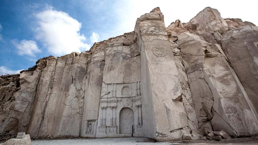 Excursion + Sillar and Culebrillas Route in Arequipa - Finding the Wari petroglyphs