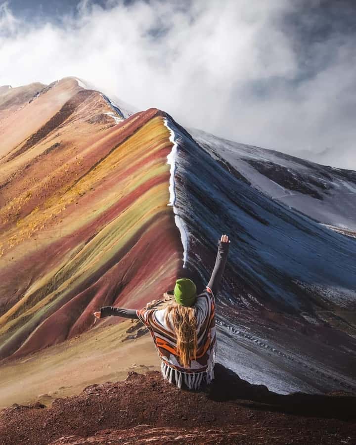 excursion to colorful mountain & red valley viewpoint cusco - The walk from Chillihuani to Rainbow Mountain