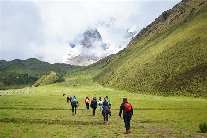 Excursion to Humantay Lake from Cusco - Transport and group size: the practical tradeoff
