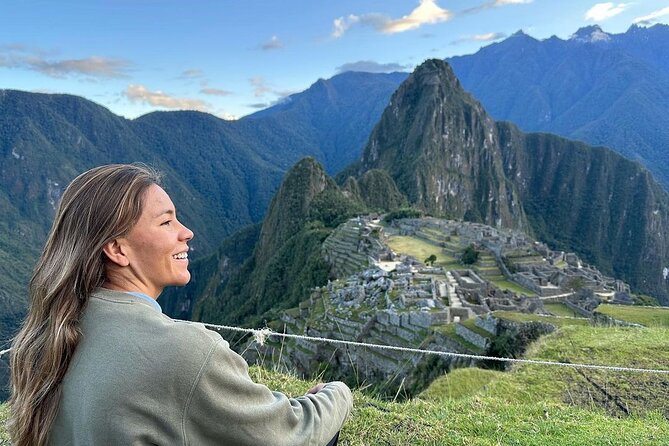 Excursion to the Sacred Valley and Machu Picchu by Panoramic Train - Ollantaytambo leads straight to the train