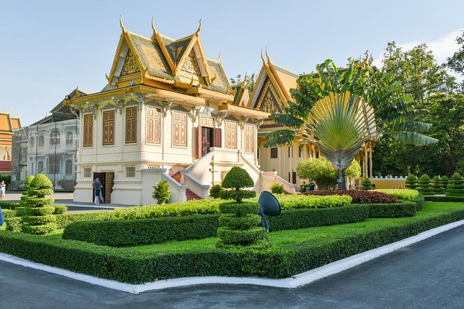 Exploring the Best of Phnom Penh: A Full Day Tour - What the private tuk-tuk format really offers