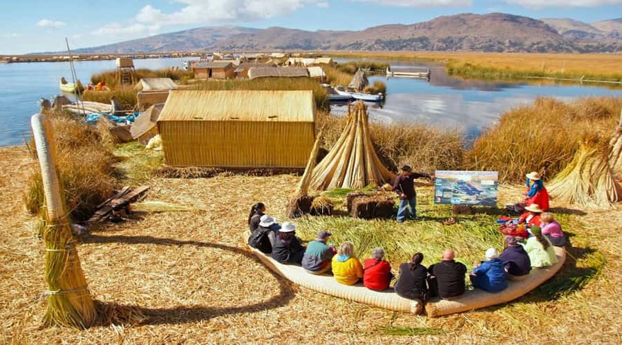 Floating Islands of the Uros - Key points about the Uros Islands visit