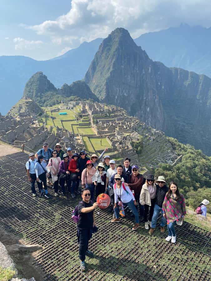 From Aguas Calientes: Machu Picchu guided tour with tickets - Three hours inside Machu Picchu