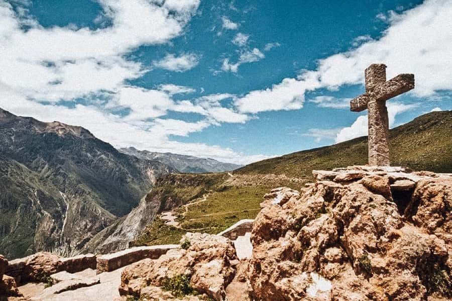 From Arequipa: Colca Canyon and Condor Watching Day Trip - The hot springs, with an important caveat