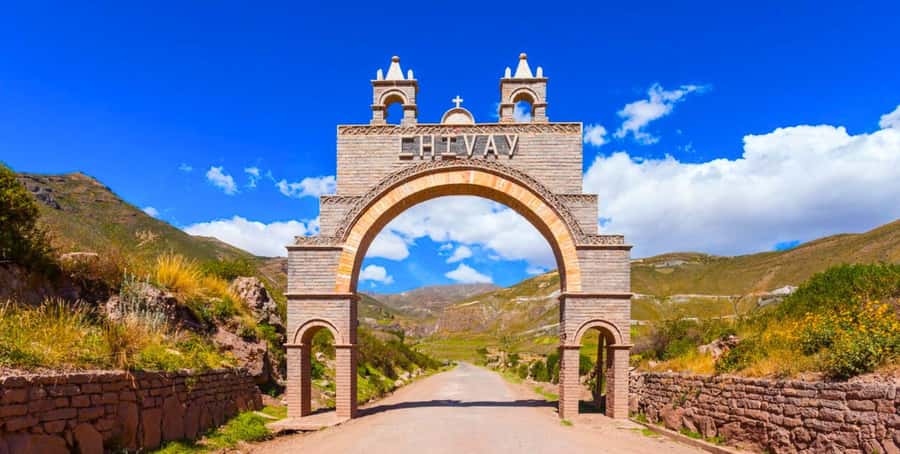 From Arequipa: Colca Canyon Full-Day Tour with Breakfast - Breakfast in Chivay, useful stop or lost canyon time?