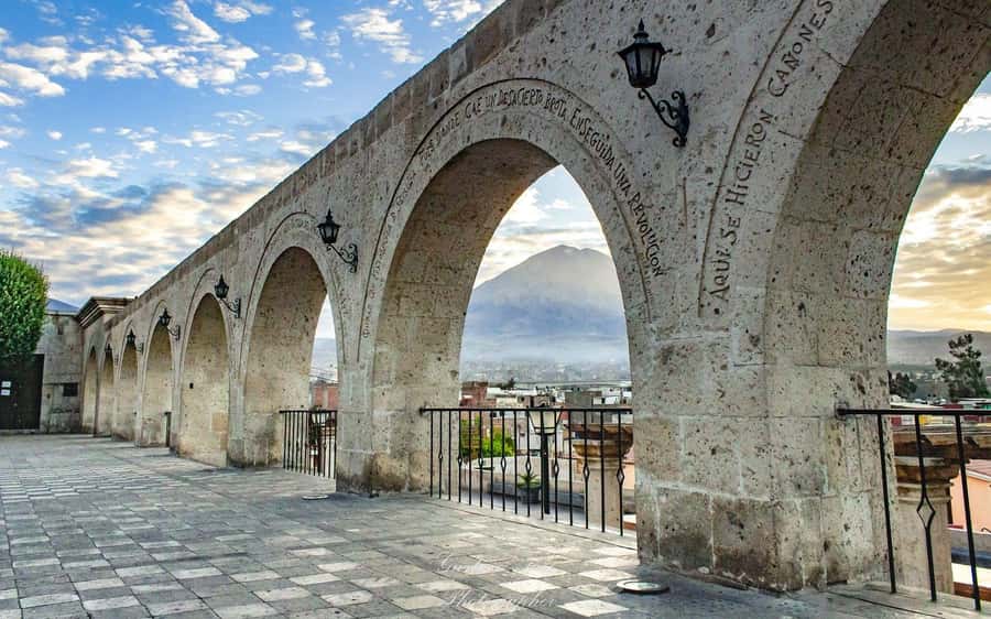From Arequipa: Sillar Route Trek - Who should book this Arequipa half-day tour?