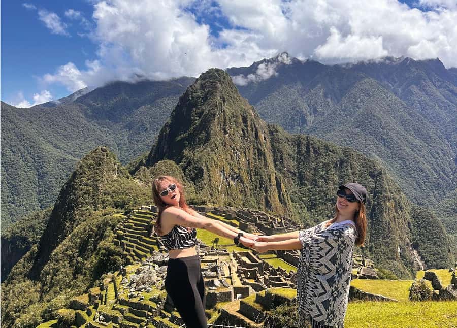 From Cusco: 2-Day Trip to the Sacred Valley and Machu Picchu - Why this two-day route works so well