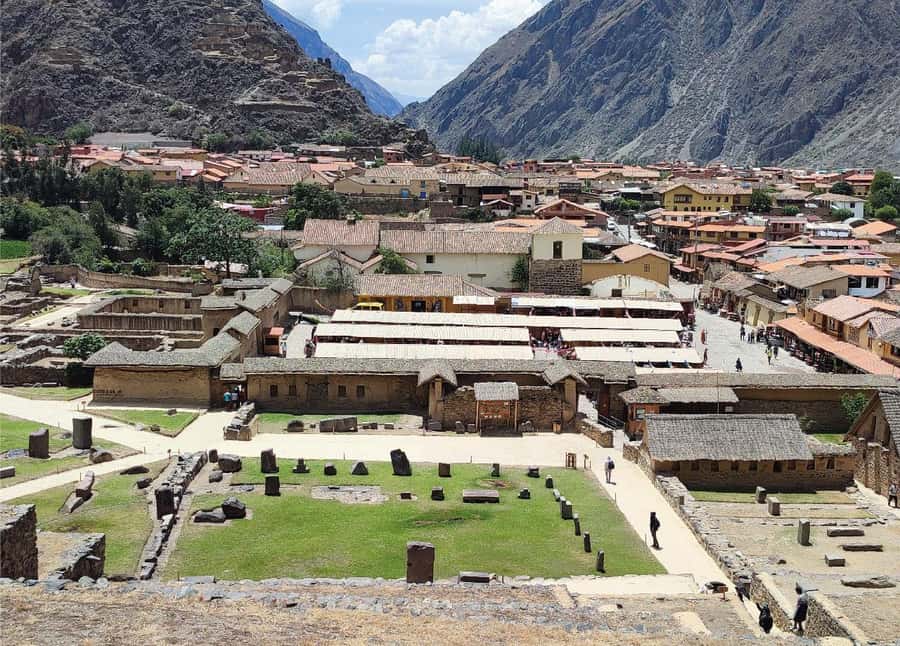 From Cusco: 2-Day Trip to the Sacred Valley and Machu Picchu - Urubamba: a useful lunch break in the Sacred Valley