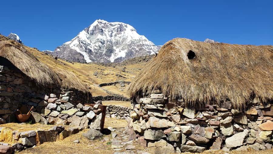 From Cusco: 7 Lakes of Ausangate Full Day Tour - Guide quality and group choice