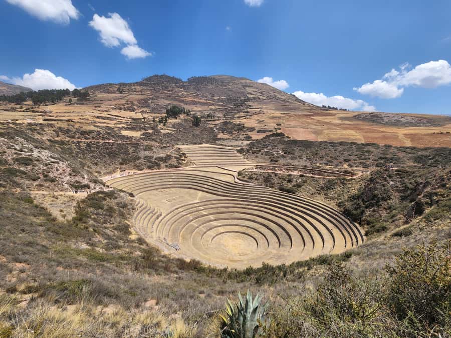 From Cusco: Chinchero, Moray, Maras and Ollantaytambo - Maras: 3,500 salt pools on the mountainside