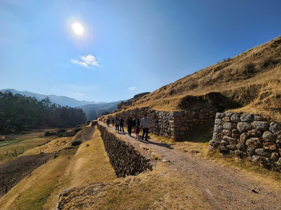 From Cusco: Chinchero, Moray, Maras and Ollantaytambo - Urubamba lunch: a useful break in the middle
