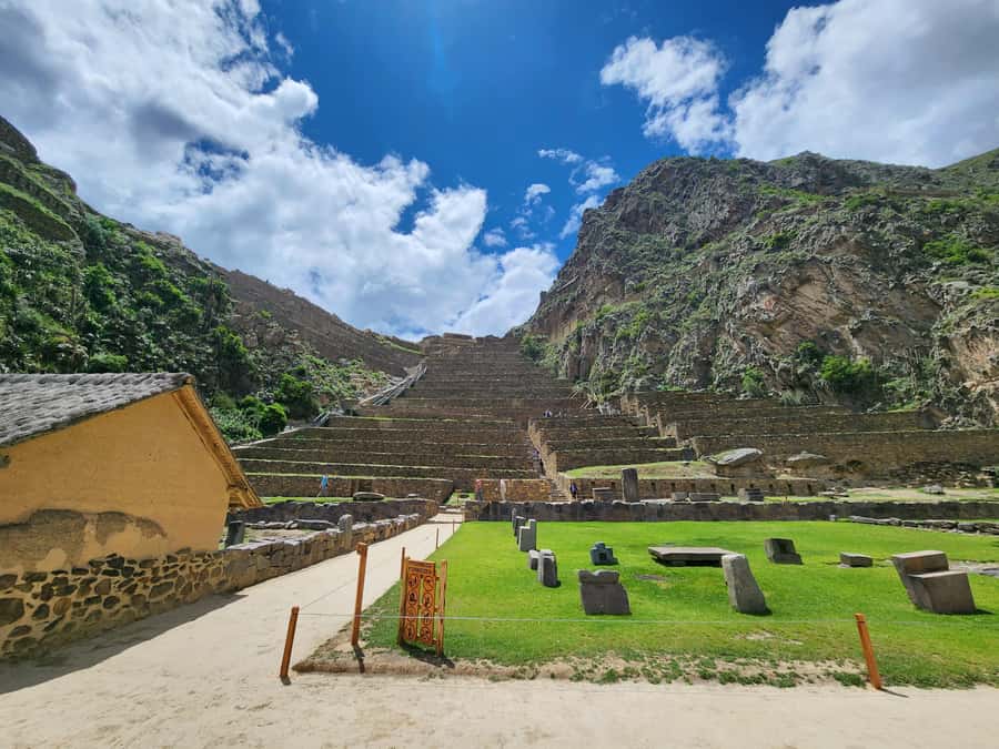 From Cusco: Chinchero, Moray, Maras, Ollantaytambo and Pisaq - Chinchero combines weaving and Inca foundations