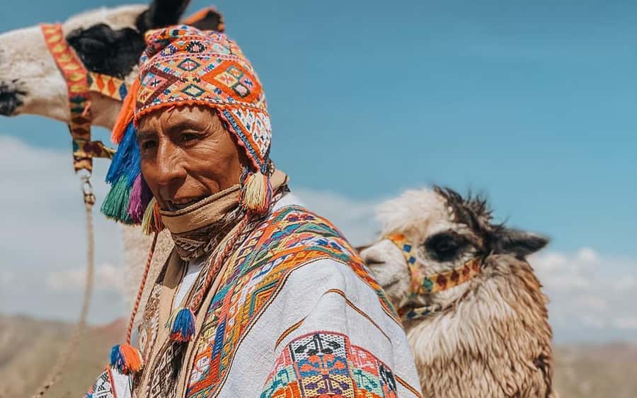 From Cusco: Full day Palccoyo Mountain tour - Returning for lunch and Cusco