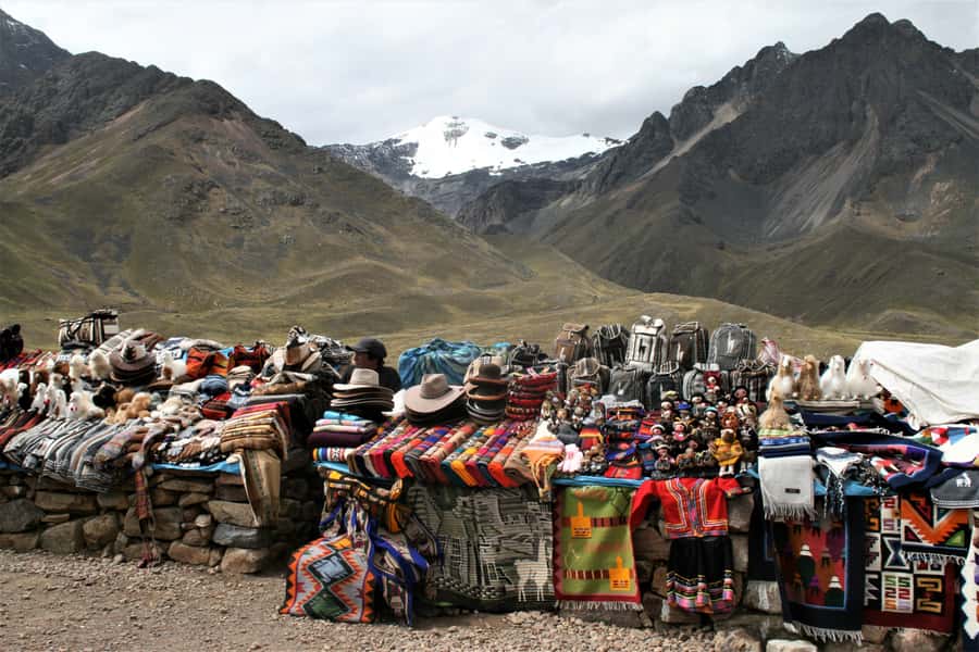 From Cusco: Full-Day Touristic Bus to Puno with Guided Tours - Pukara’s Lithic Museum and early Andean cultures