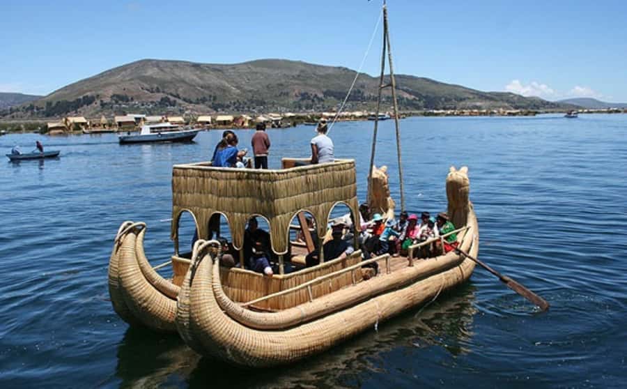 From Cusco: Lake Titicaca with a visit to Uros and Taquile - Pukara and the road into Puno