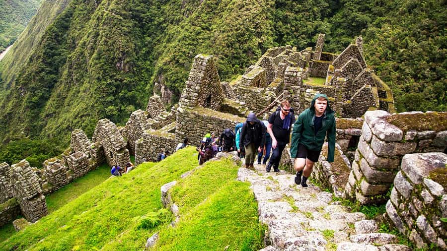 From Cusco: Machu Picchu 2-Day Inca Trail - Who should choose this two-day route