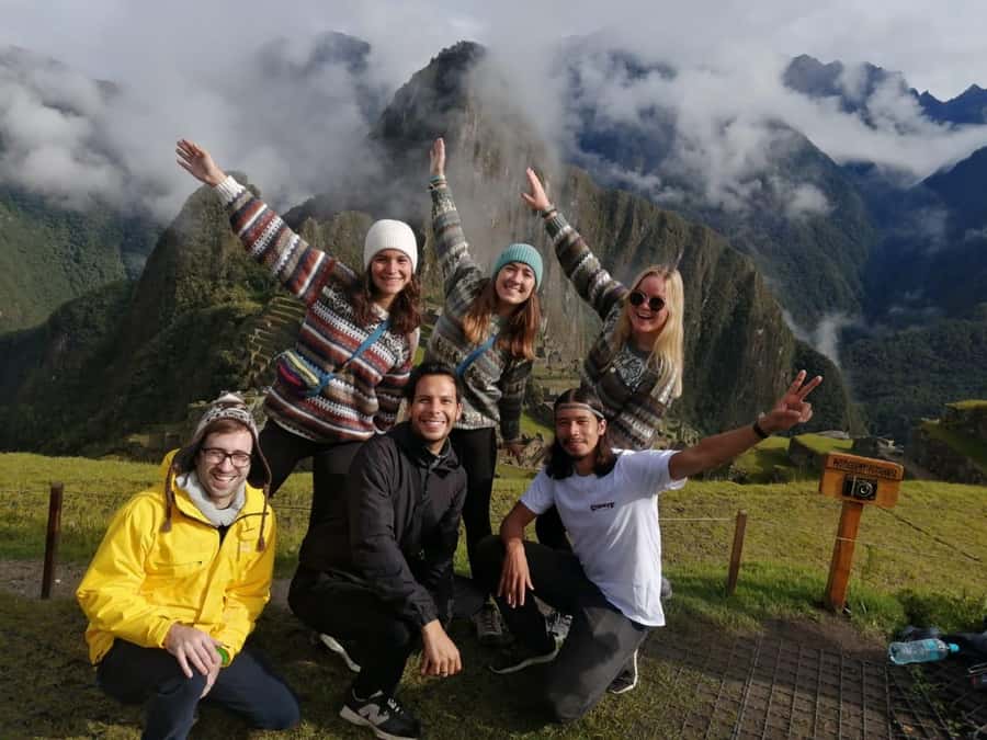 From Cusco: Machu Picchu 2 days - The 4:30 a.m. departure and road to Ollantaytambo