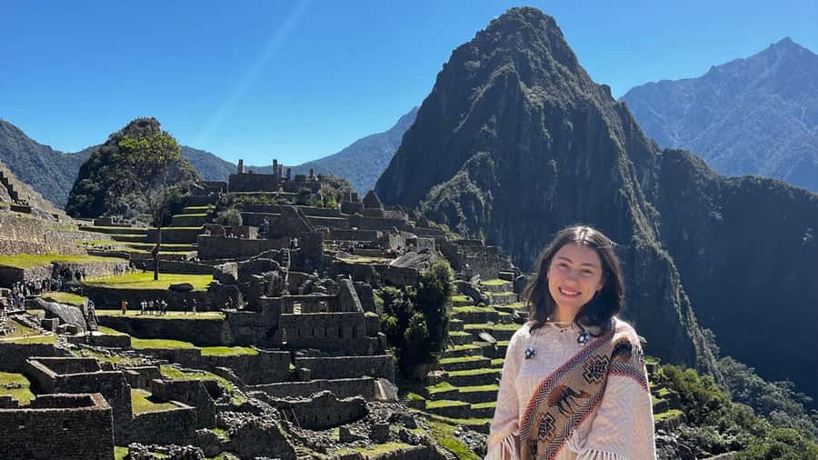 From Cusco: Machu Picchu Tour with Hiking Ticket - Walking through the Lost City of the Incas