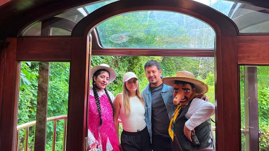 From Cusco: Machu Picchu Tour with Hiking Ticket - Returning to Aguas Calientes for food