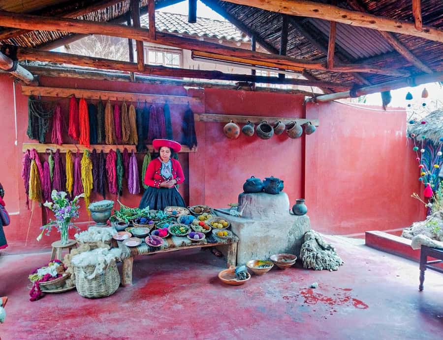 From Cusco: Moray, Maras Salt Mines & Chinchero Weavers Tour - Heat, altitude, and what to pack
