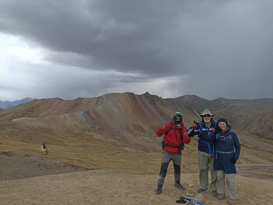 From Cusco: Palccoyo Rainbow Mountain Guided Tour - The 40 to 45-minute walk toward Palccoyo