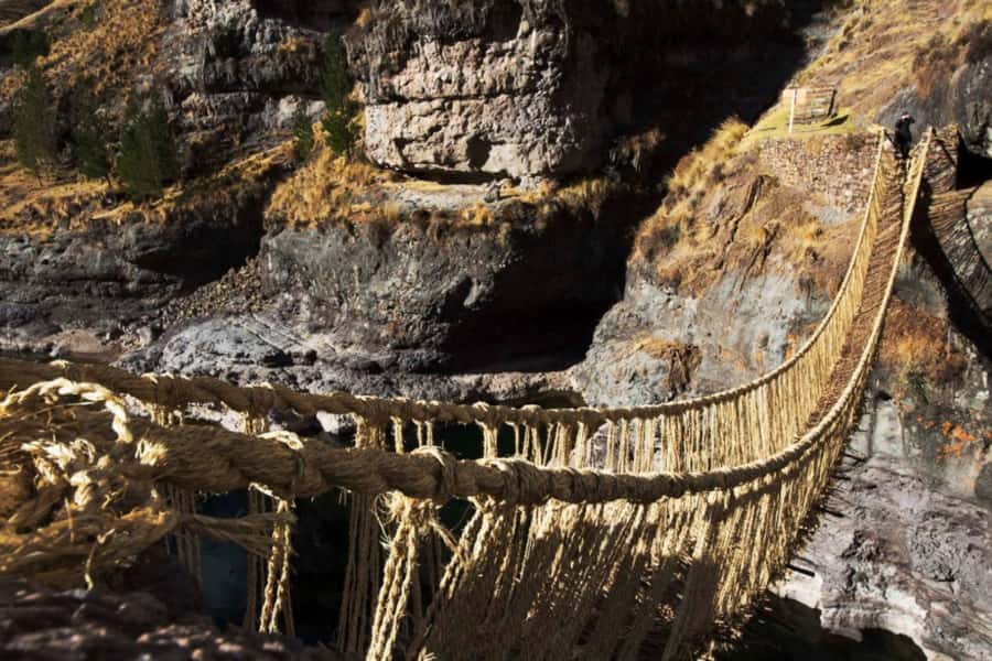 From Cusco: Q'eswachaka Bridge & 4 Lagoons Full-Day Tour - Crossing the canyon at Yanaoca