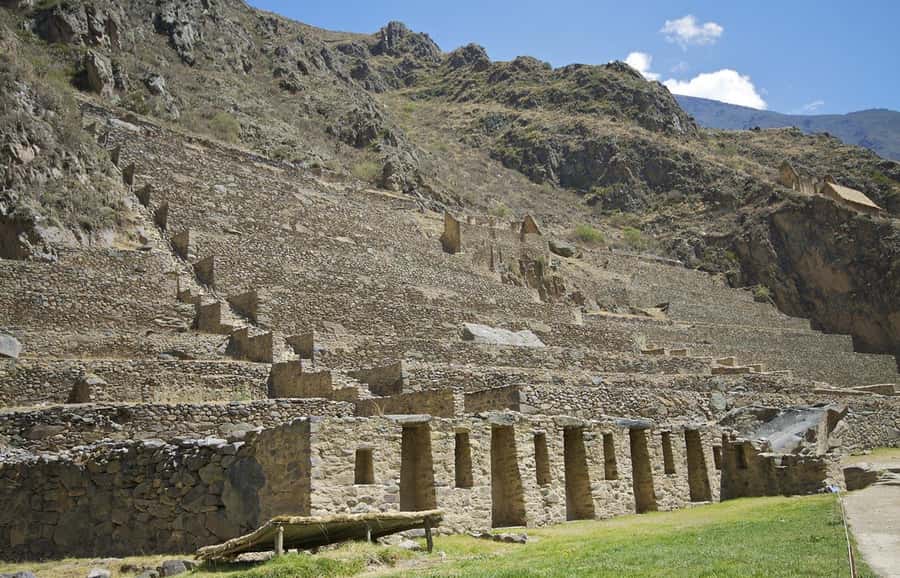 From Cusco: Sacred Valley ending in Ollantaytambo and Lunch - A smart choice if Ollantaytambo is next