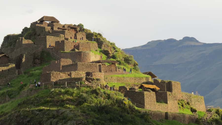 From Cusco: Sacred Valley of the Incas Full-Day Tour - Guides, group size, and the feel of the day