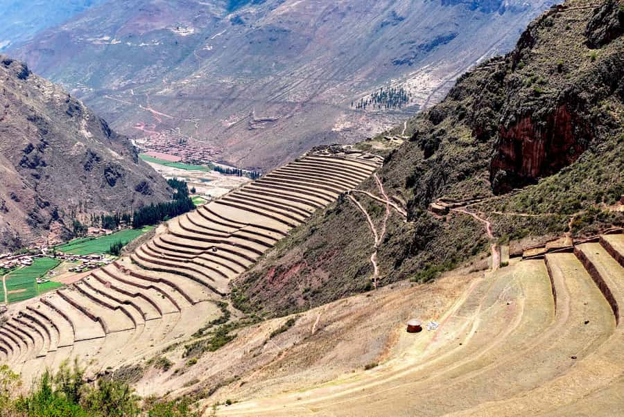 From Cusco: Sacred Valley Tour with Buffet Lunch - The road from Cusco to Pisac