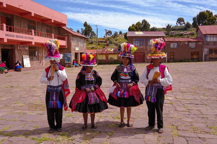 From Cusco: Titicaca Lake - Full day tour with sleeper bus - Meeting the Uros people on a floating reed island