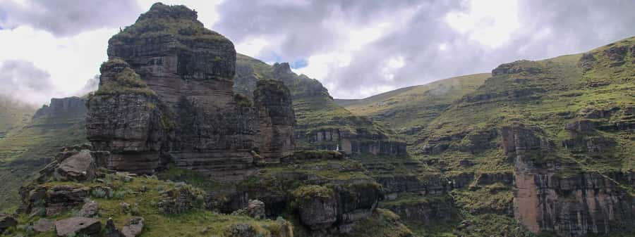 From Cusco: Waqrapukara Hike Full-Day Tour With Meals - Guides, language, and group expectations